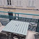 Meubles De L'arsenal Coeur De ! Apartment *