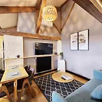 Meubles De L'arsenal Coeur De ! Apartment