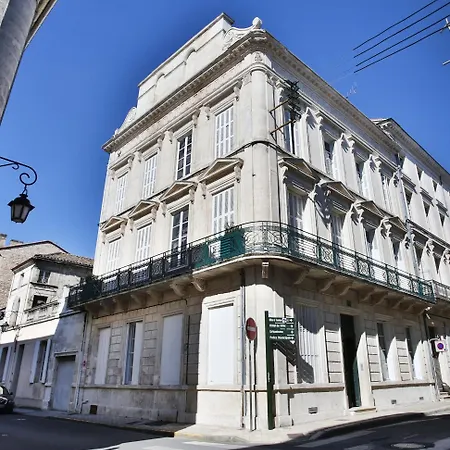 Apartment Meubles De L'arsenal Coeur De ! *