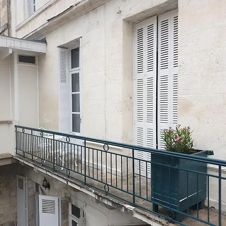 Meubles De L'arsenal Coeur De ! Apartment *