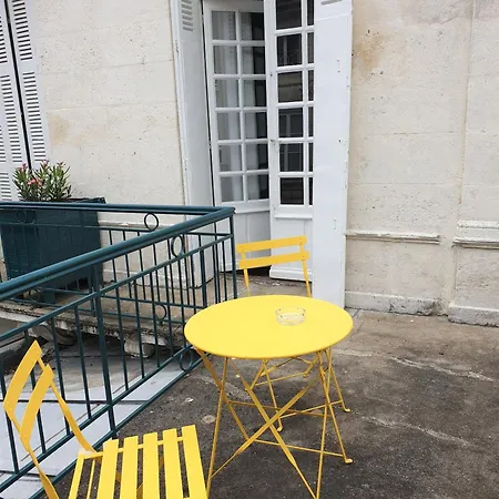 Meubles De L'arsenal Coeur De ! Apartment Angouleme