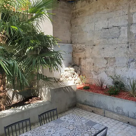 Meublés De L'arsenal Cœur De ! Appartement *