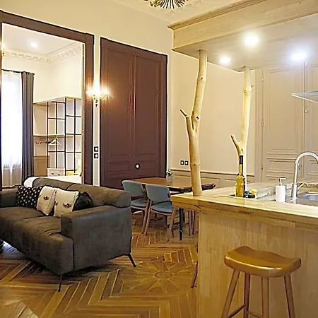 Meubles De L'arsenal Coeur De Apartment Angouleme