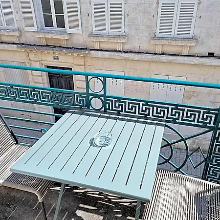 Meubles De L'arsenal Coeur De *